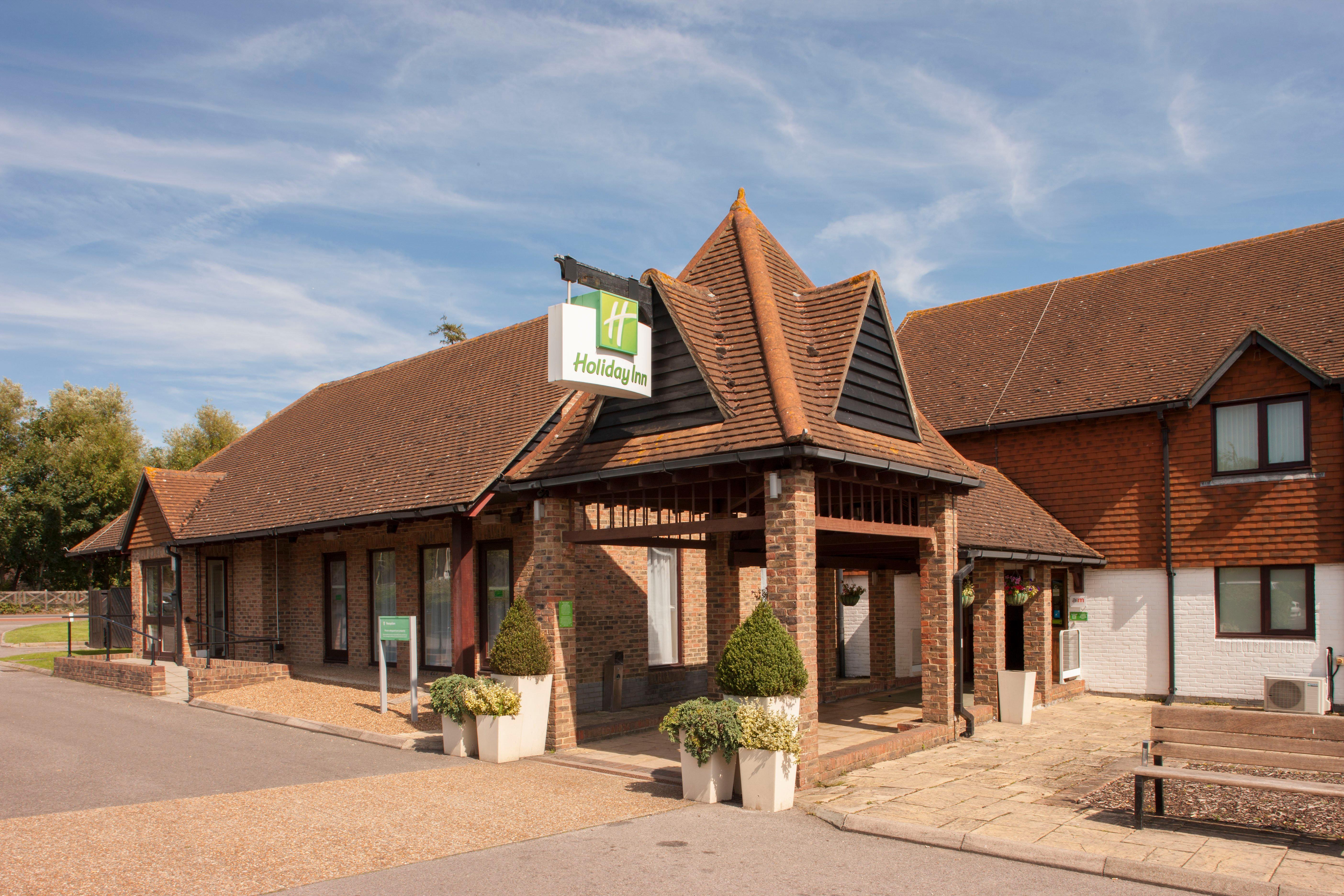 Holiday Inn Ashford Central By Ihg Esterno foto