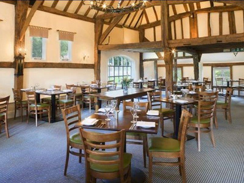 Holiday Inn Ashford Central By Ihg Esterno foto